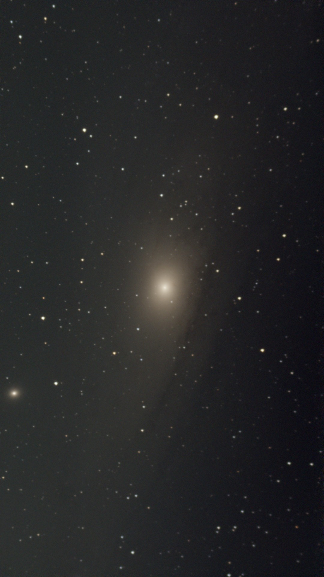 A photo of the Andromeda galaxy, with the Seestar’s internal stacking.